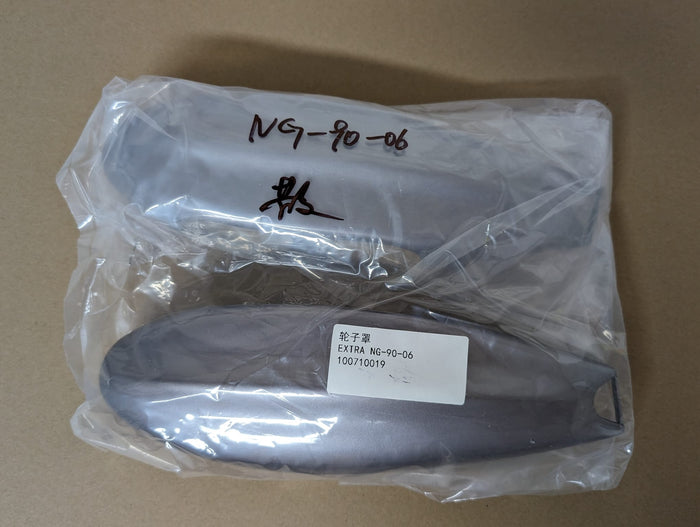 Pair of wheel pants Pilot RC Extra NG 67” 06 silver/yellow
