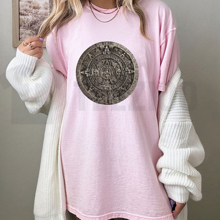 Ancient Mesoamerican Aztec Sun Stone T-Shirt – Retro Mayan Calendar Graphic Tee, Historical Cultural Heritage Art Shirt - Teezioo