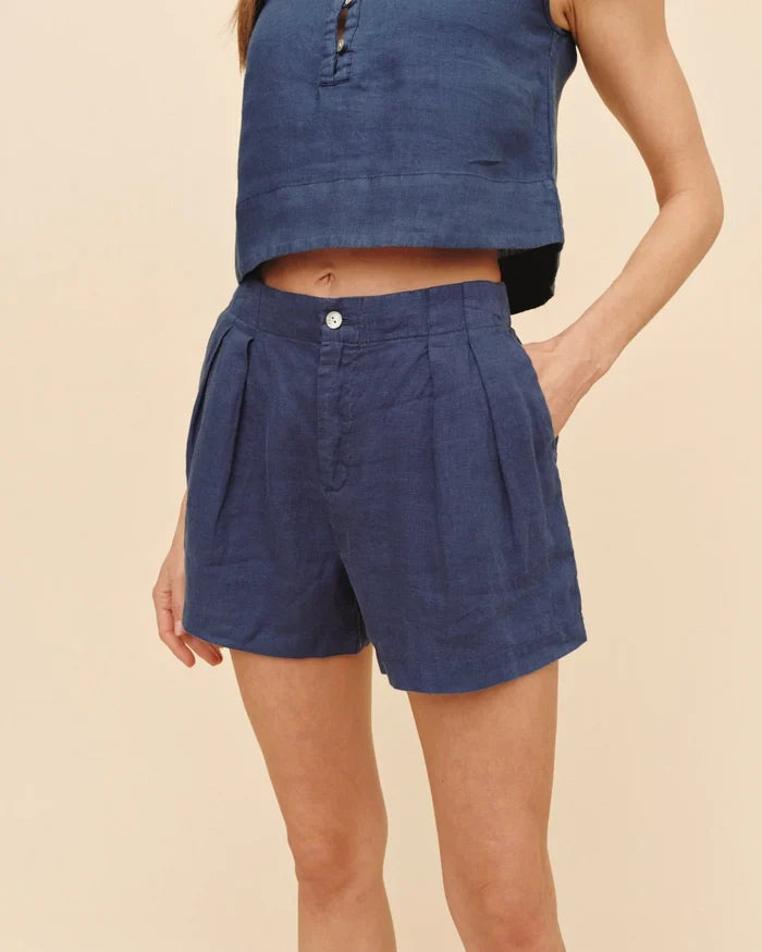 Bella Dahl Double Pleat Short in Midnight Surf