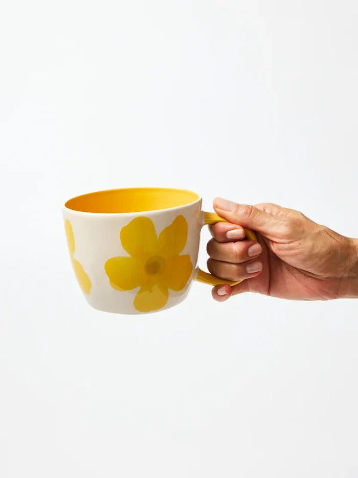 CHINO MUG BOSS in Daisy Mustard by Jones & Co