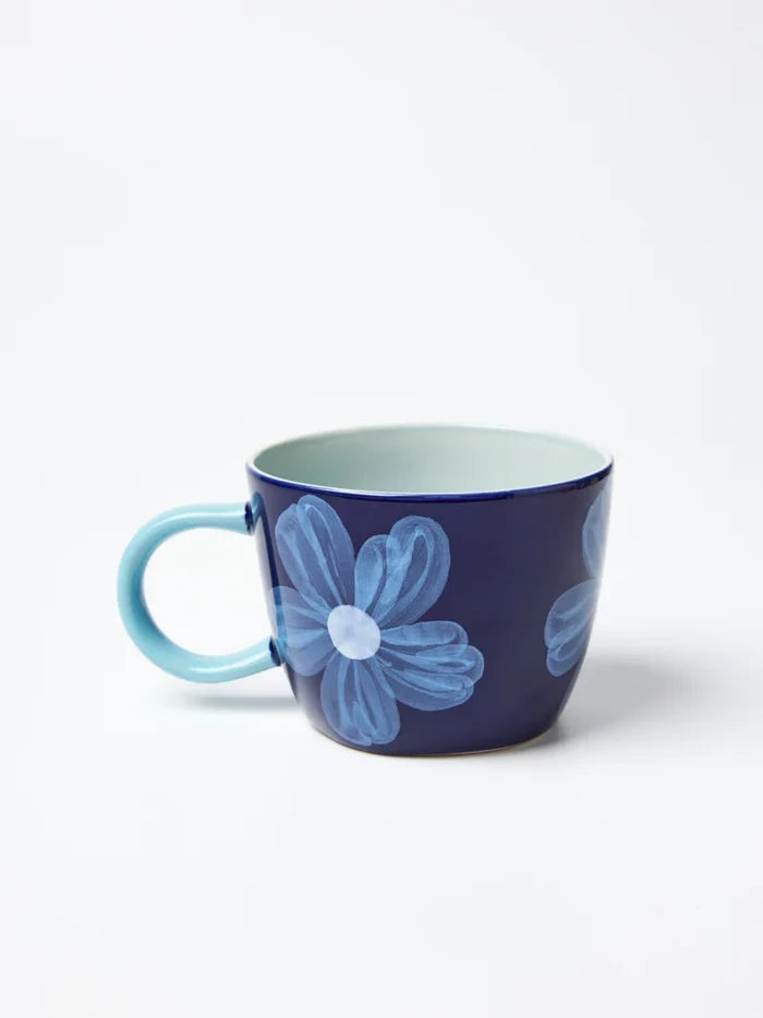 CHINO MUG BOSS in Daisy Navy by Jones & Co