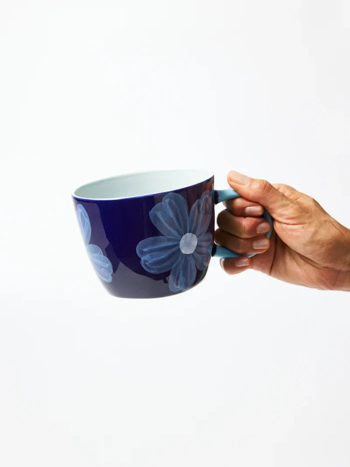 CHINO MUG BOSS in Daisy Navy by Jones & Co