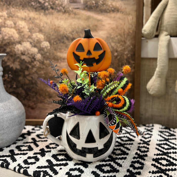 Jack-o-Lantern Mug Arrangement