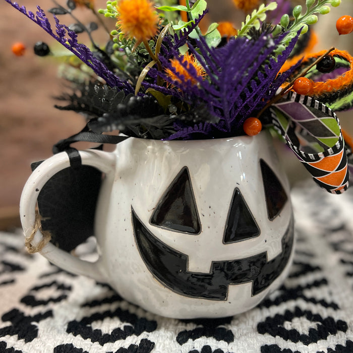 Jack-o-Lantern Mug Arrangement