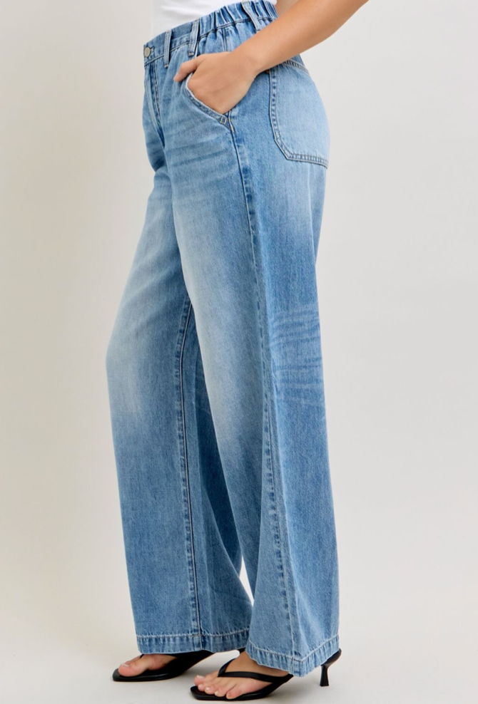 Lizzie - HW Featherweight Baggy Elastic Judy Blue Jeans