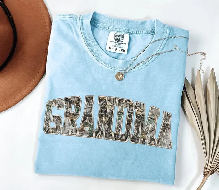 Personalized Mama Shirt Comfort Colors®