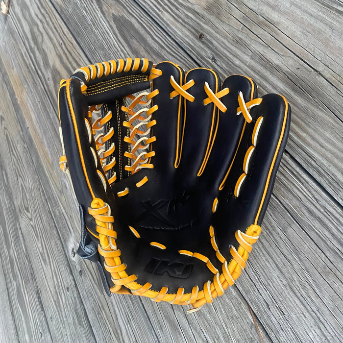 SPECIAL! IKJ 11.75" Mod Trap BLACK AND GOLD, USA Steerhide (Pro Fit)