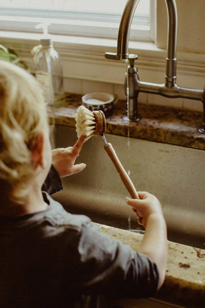 Zefiro - Bamboo Long Handle Pot Brush
